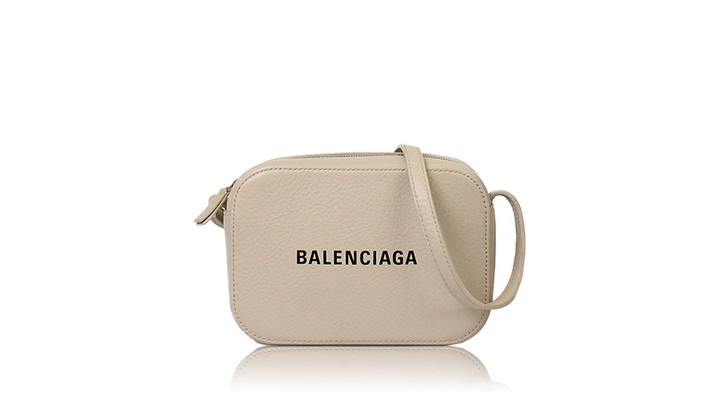BALENCIAGA（バレンシアガ）の人気バッグをアウトレット価格で安く買 