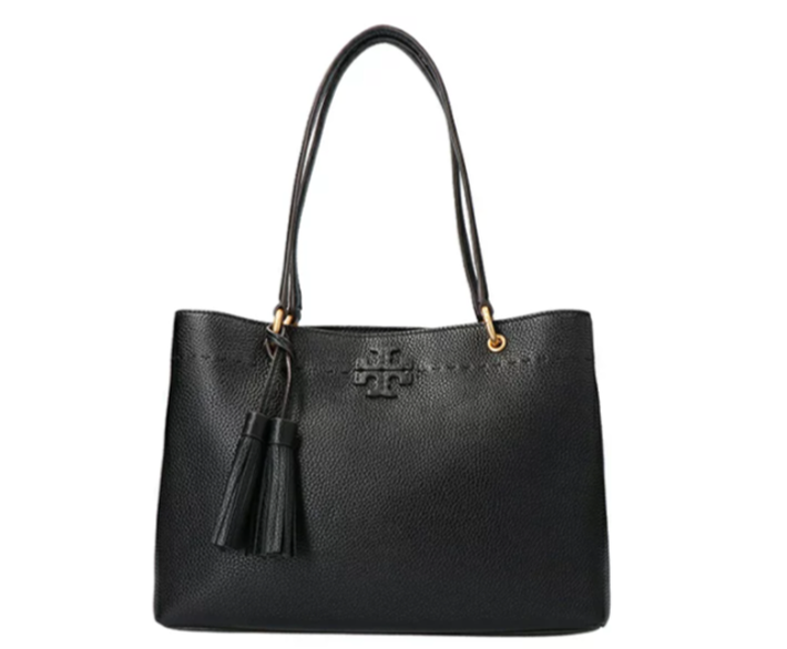 トリーバーチ(TORY BURCH)をアウトレットで安く購入できる方法を紹介