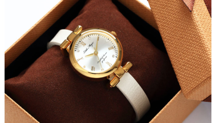 彼女の初めての誕生日 プレゼントは何がおすすめ 予算はいくら アウトレット ジャパン マガジン アウトレットでお得に買い物を楽しむための情報メディア